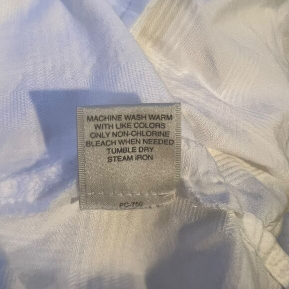 Vintage Lady Van Heusen Size L White Collarless Invisible Button Up Shirt - Picture 5 of 7